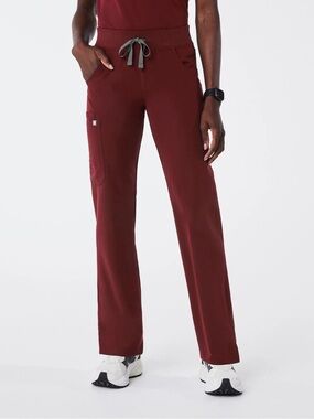 Figs Kade Cargo Scrub Pants™ Burgundy